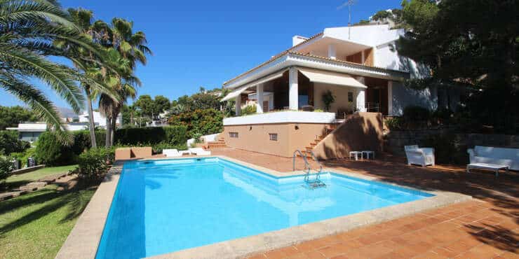 4-Schlafzimmer Villa mit Pool und Garten zu vermieten