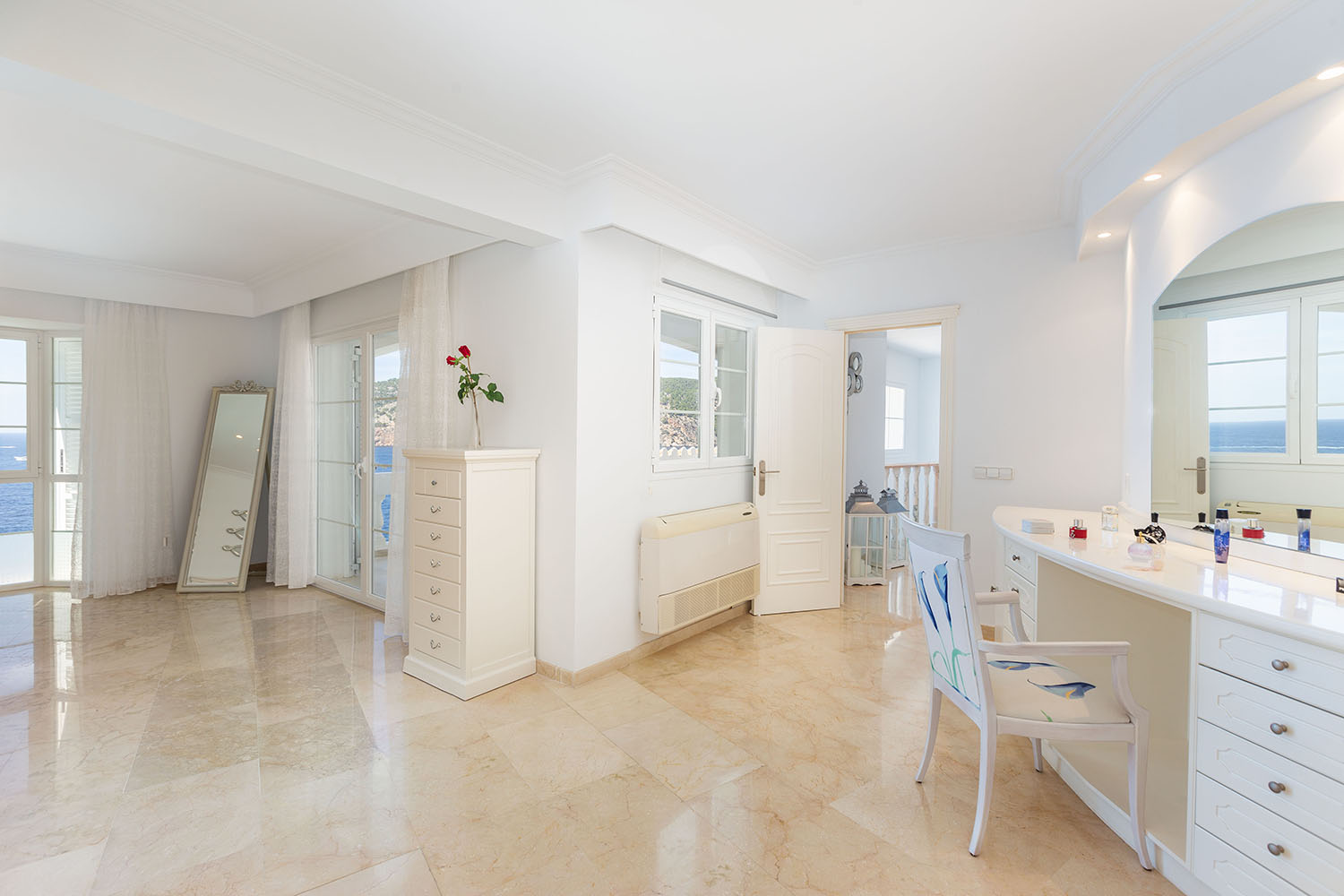 26169-luxis-meerblick-villa-mediterran-camp-de-mar-q