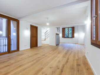 Duplex-Apartment in hochwertig restauriertem Altstadtpalast