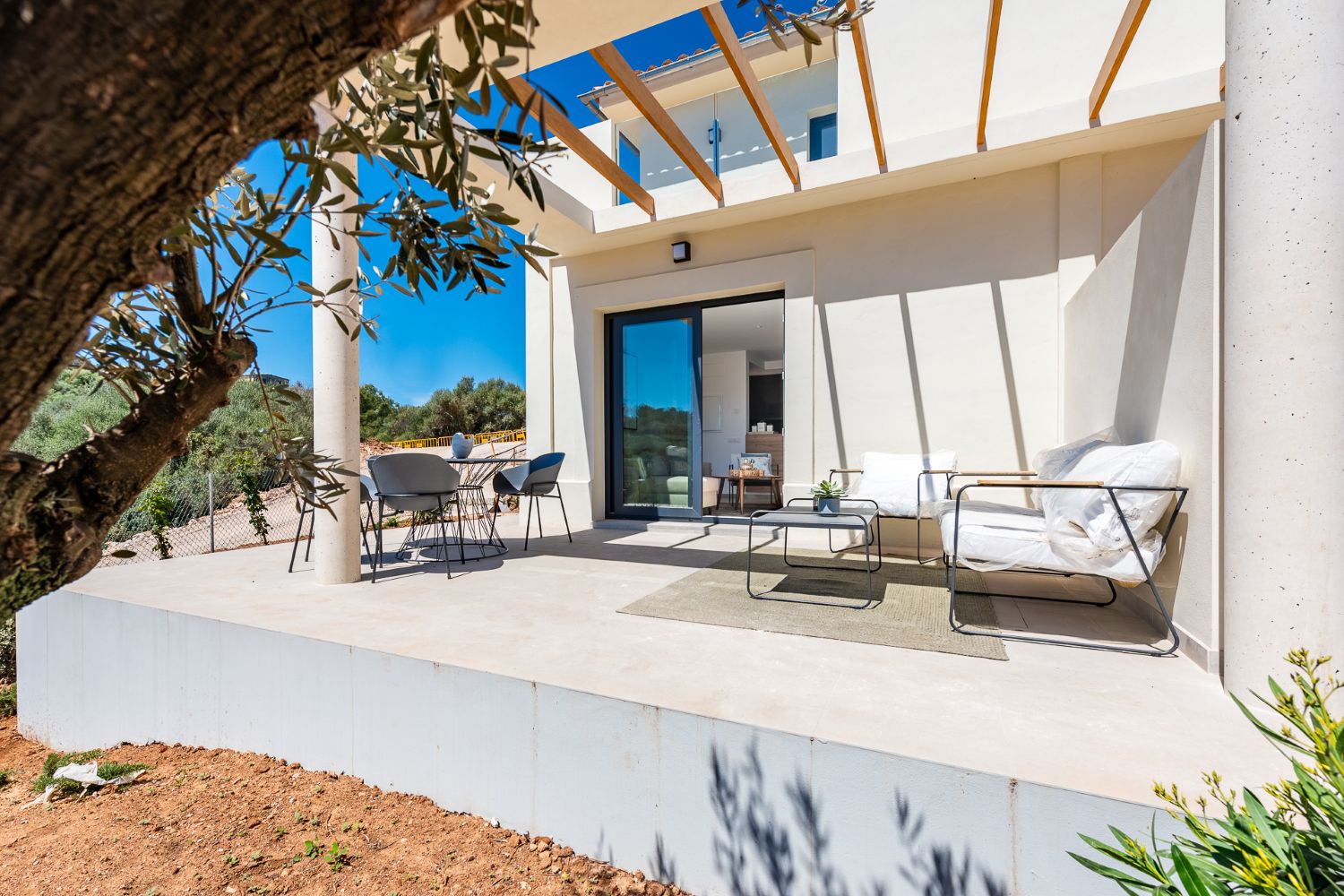 Terrasse mit Zugang zum Garten
