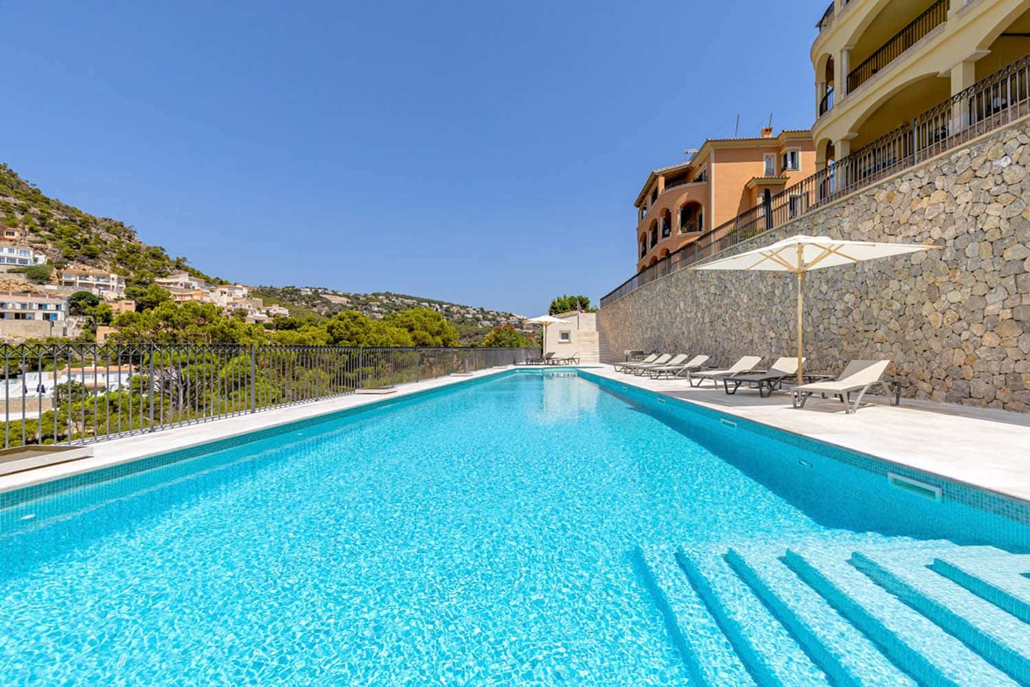 26790-first-sea-line-apartment-o