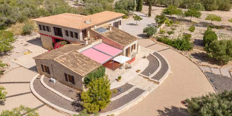 Wunderschöne autonome Finca in Hügellage mit weitem Blick auf Cabrera