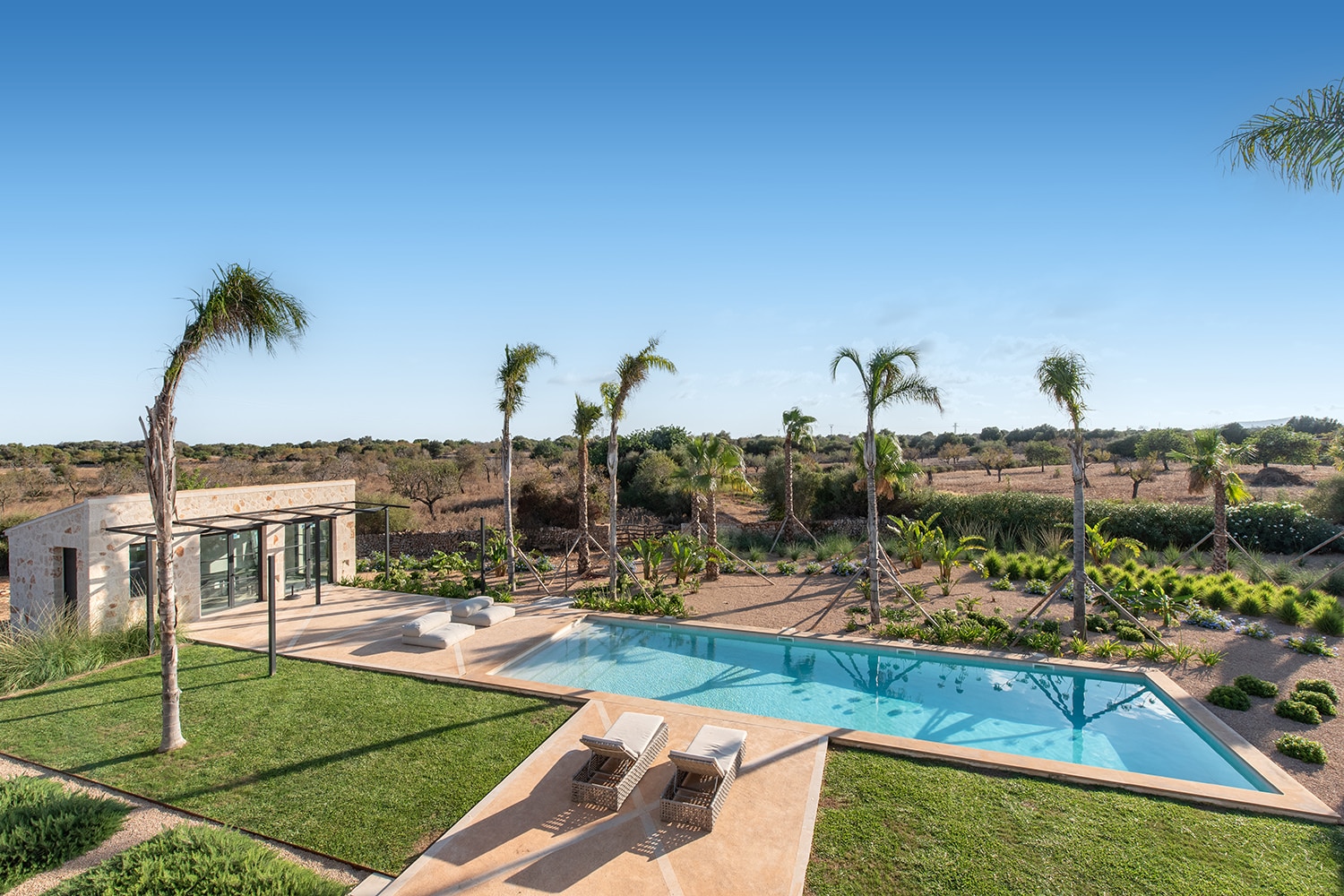 Blick über den Pool