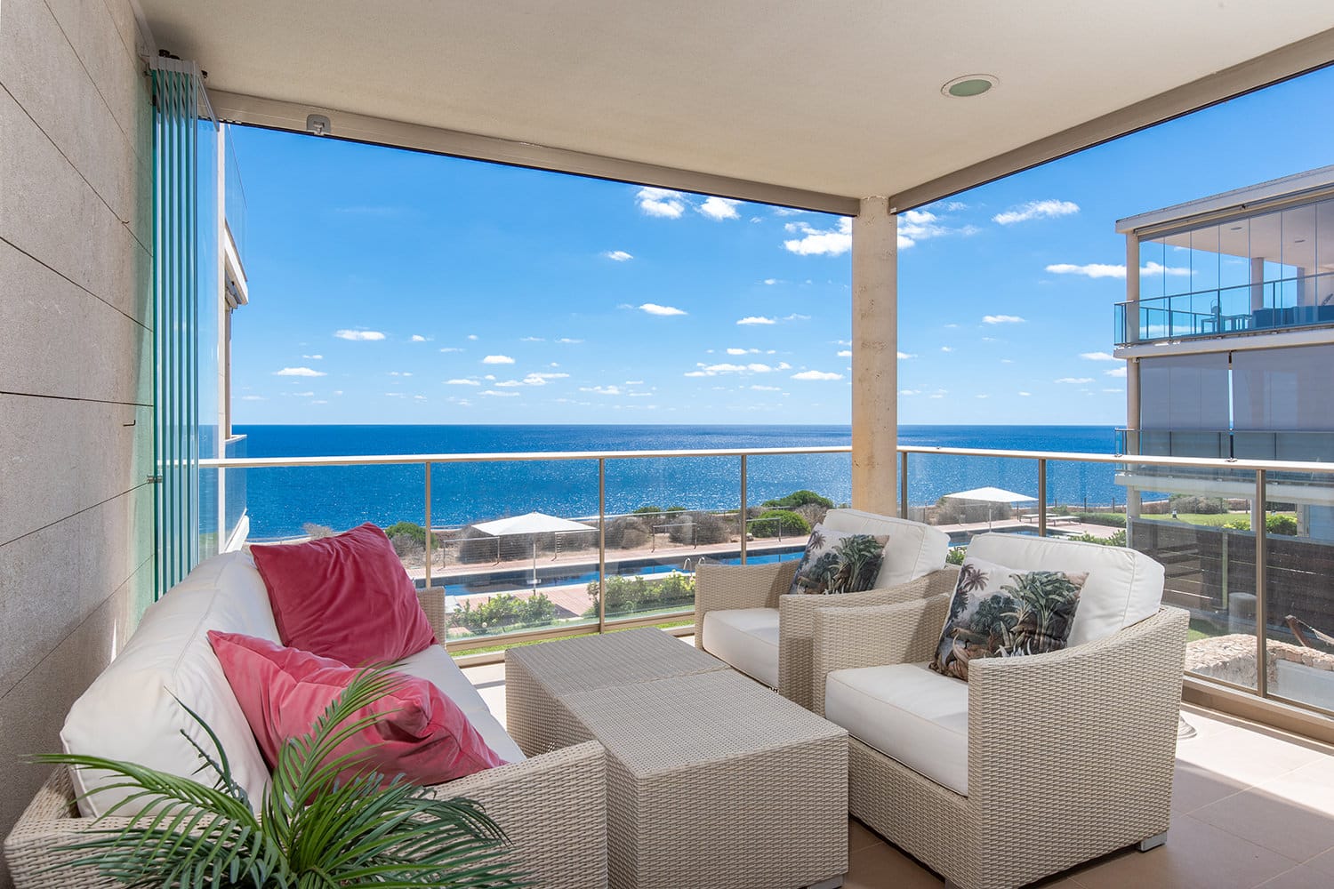 Traumhafte Etagenwohnung in erster Meereslinie