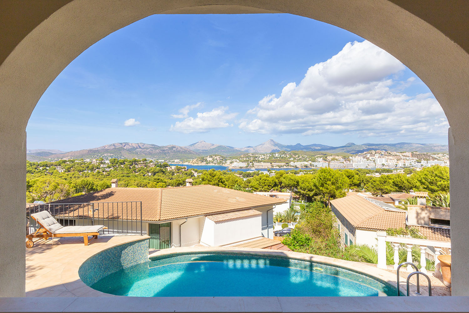 20472-villa-mit-meerblick-nova-santa-ponsa-c.jpg