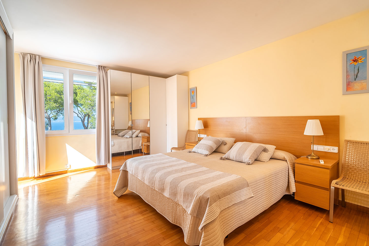 25554-first-line-villa-Badia-Blava-09k