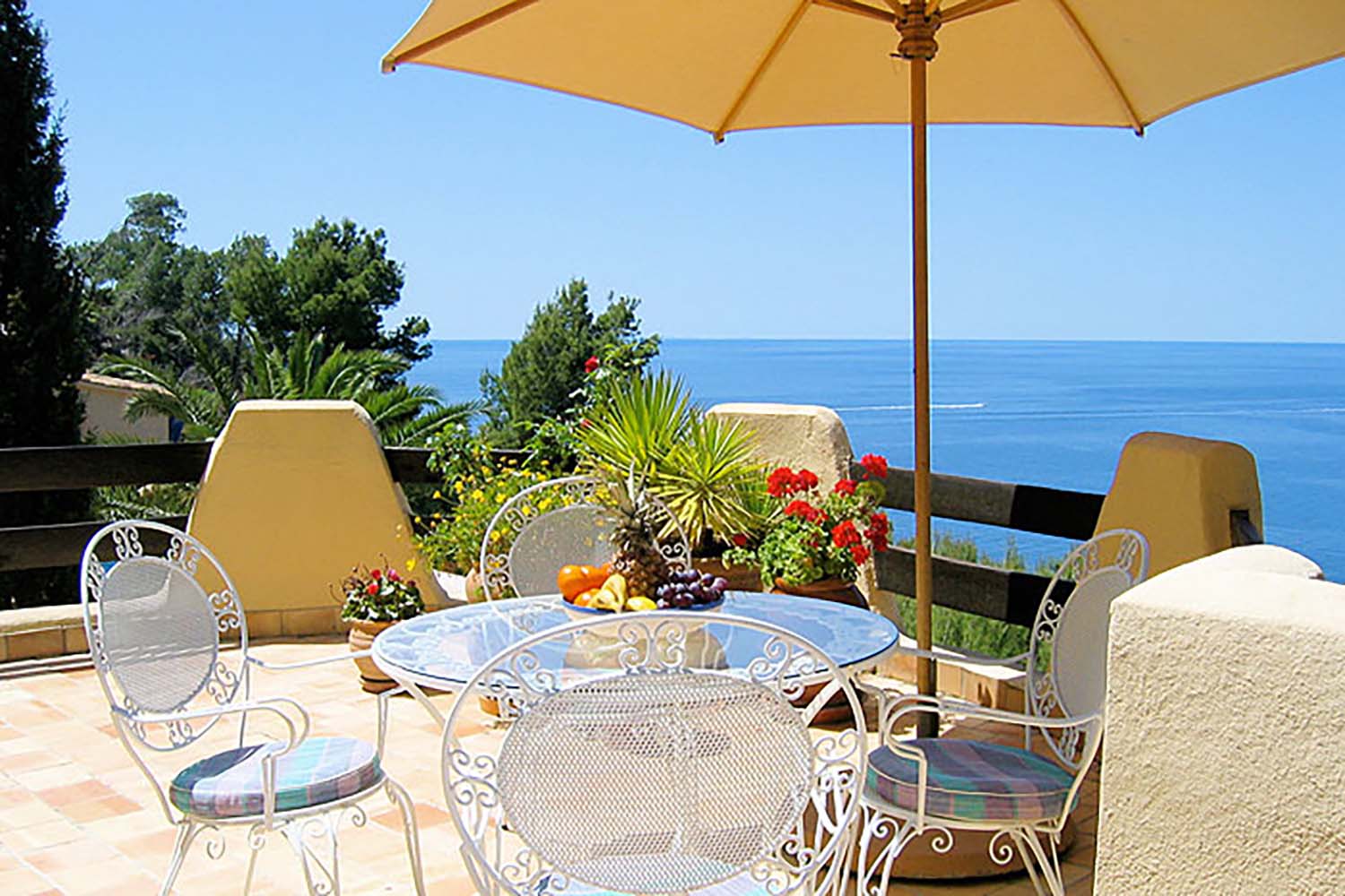 M12058-miete-cala-llamp-a