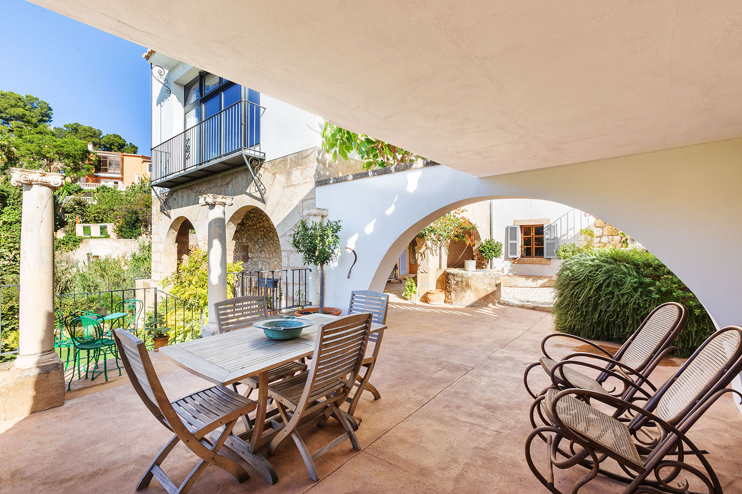 M12341-miete-bonanova-b