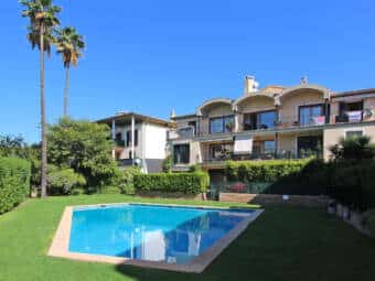 Lichtdurchflutetes Penthaus direkt am Golfplatz