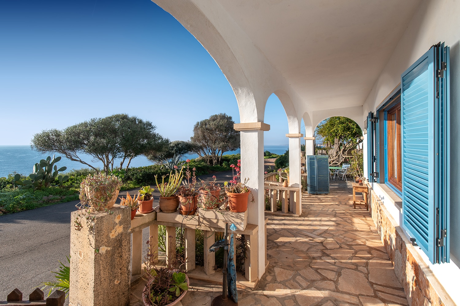 Charmantes Chalet mit Meerblick, Ferienlizenz und Pool