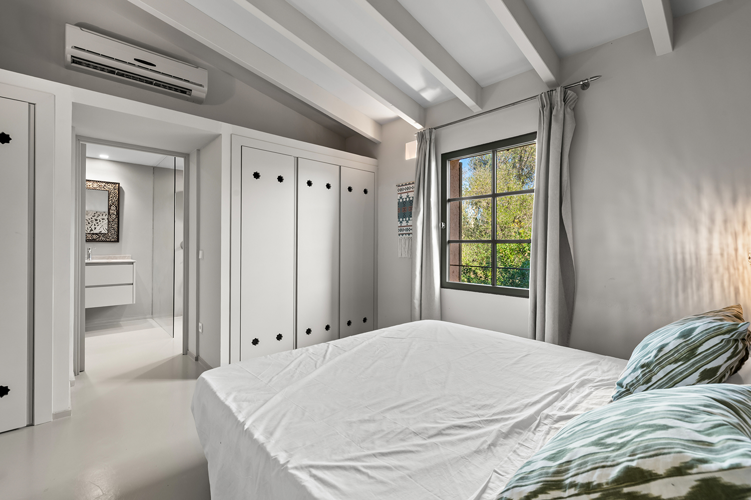 Eines von 4 Schlafzimmern