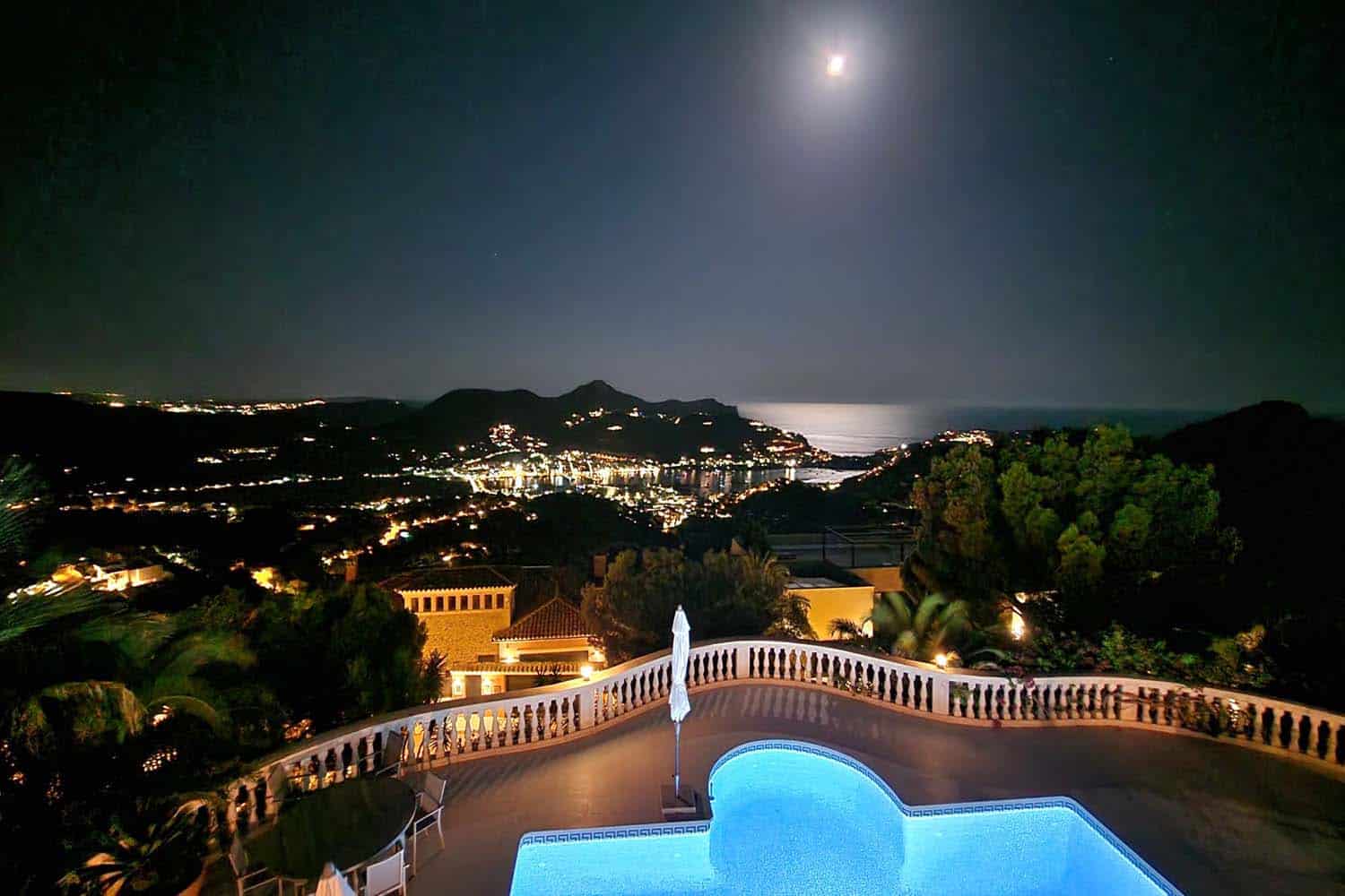 27147-luxus-villa-montport-s