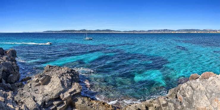 4-Schlafzimmer-Reihenhaus in erster Meereslinie zu vermieten