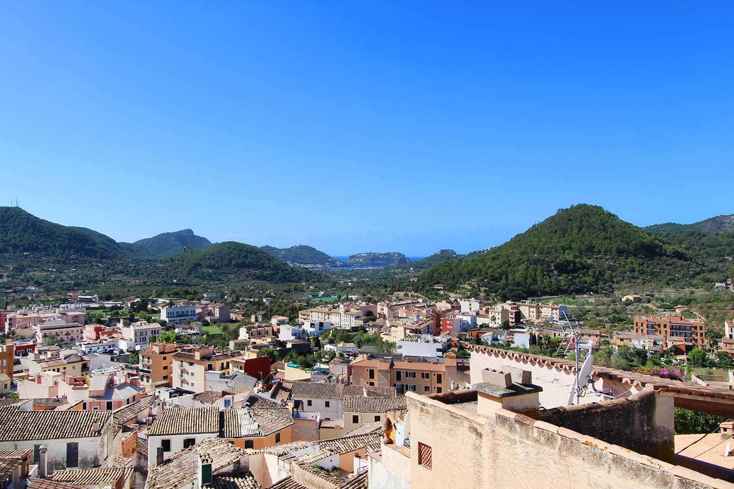 27037-town-house-andratx-b