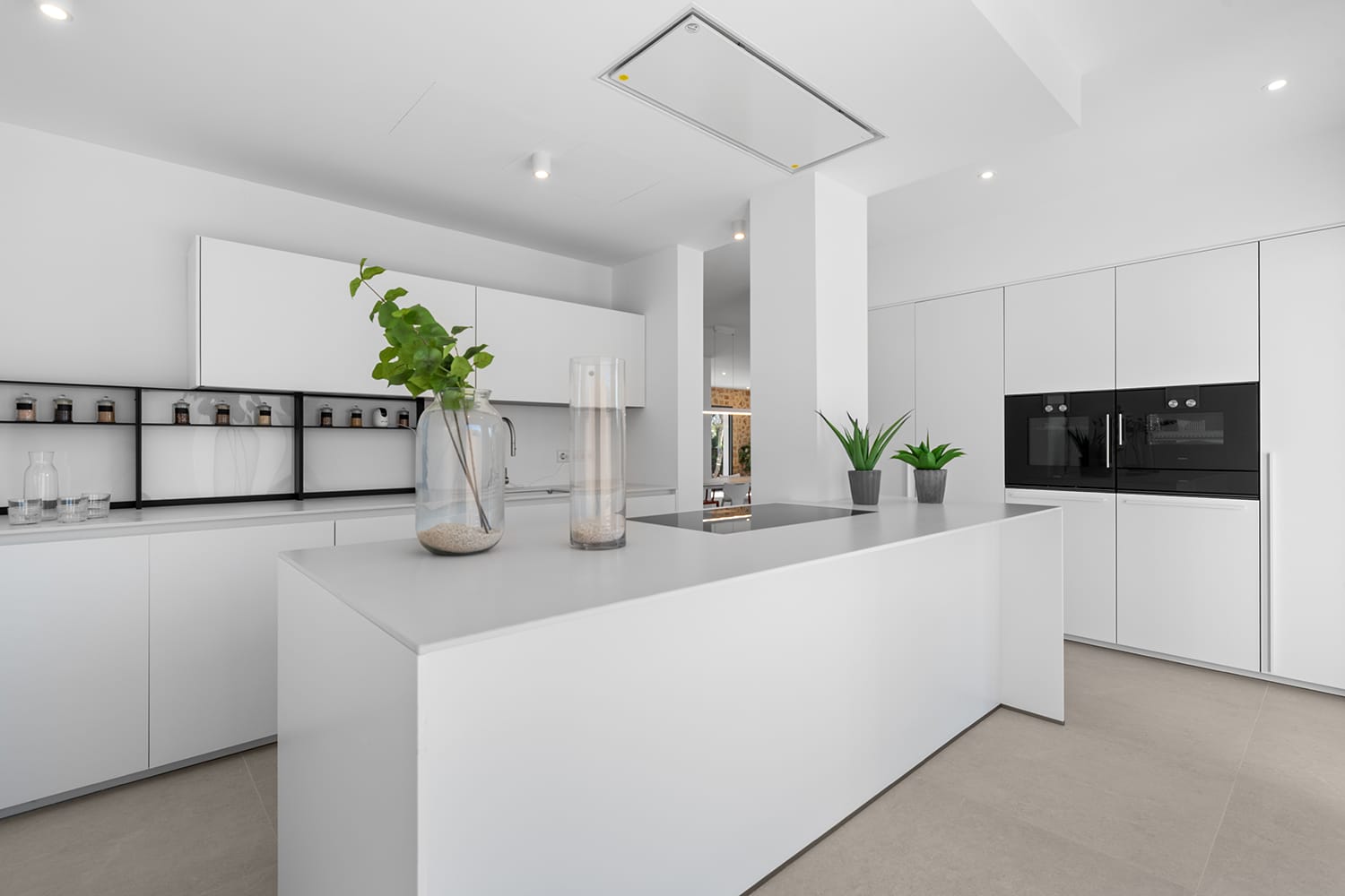 Komplett ausgestattete Küche