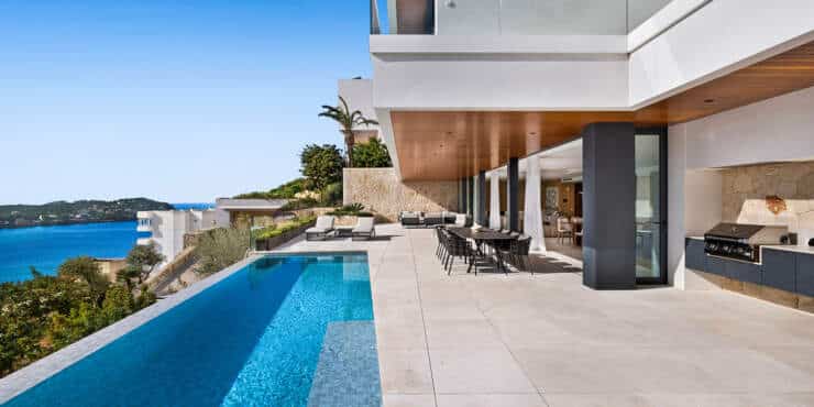Spektakuläre Villa mit fantastischem Meer- und Panoramablick