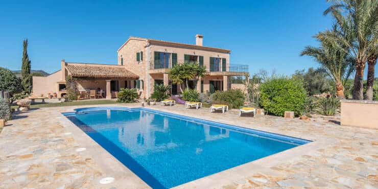 Mediterrane Naturstein-Finca mit herrlichen Meerblick und Pool