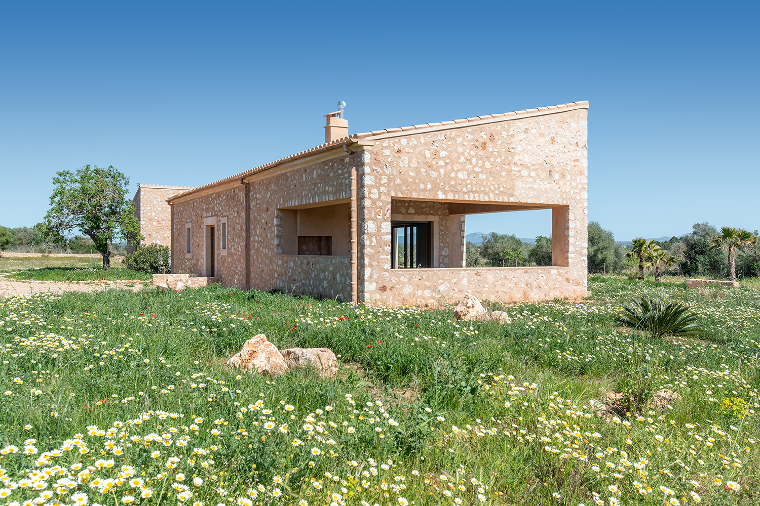 Naturstein-Finca in idyllischer Lage