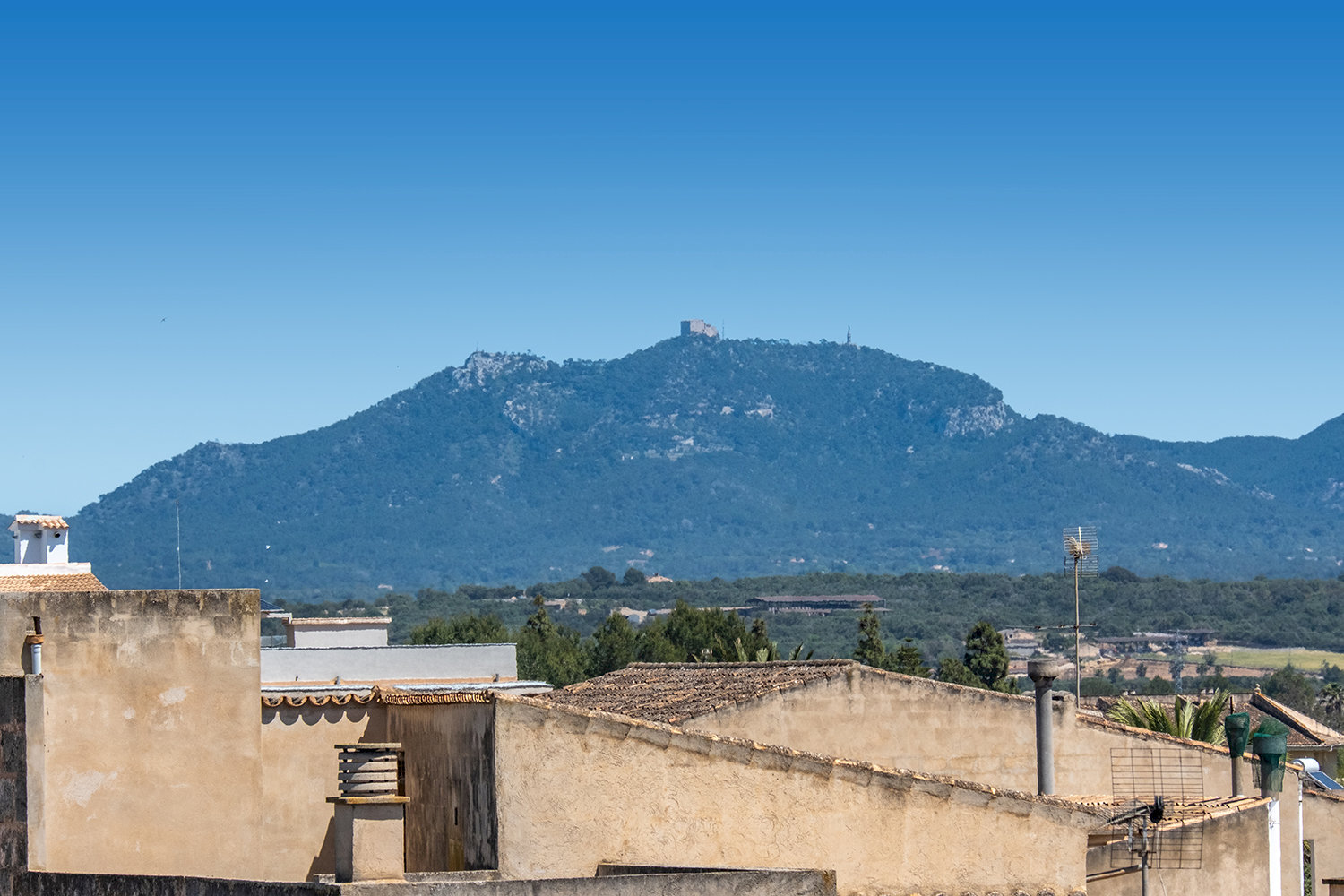 stadthaus-campos-mallorca-1