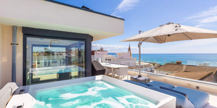 Elegantes Stadthaus in Strand- und Hafennähe