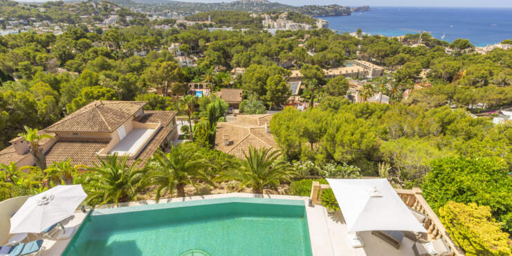 Imposante Villa mit atemberaubender Aussicht