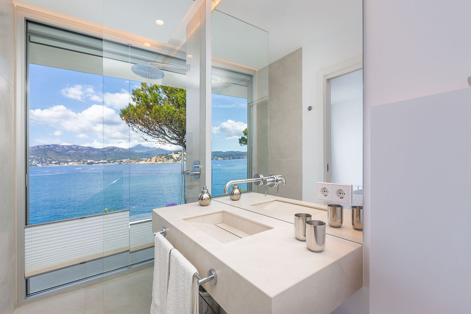 27406-villa-in-erster-meereslinie-santa-ponsa-mallorca-p