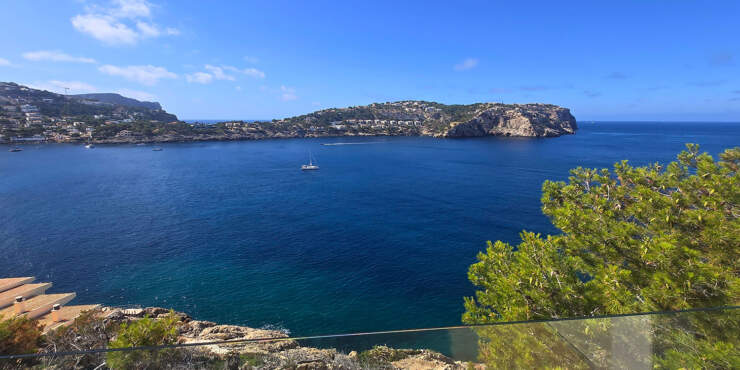 Schöne Duplex-Wohnung in 1. Meereslinie mit fantastischem Meer- und Hafenblick