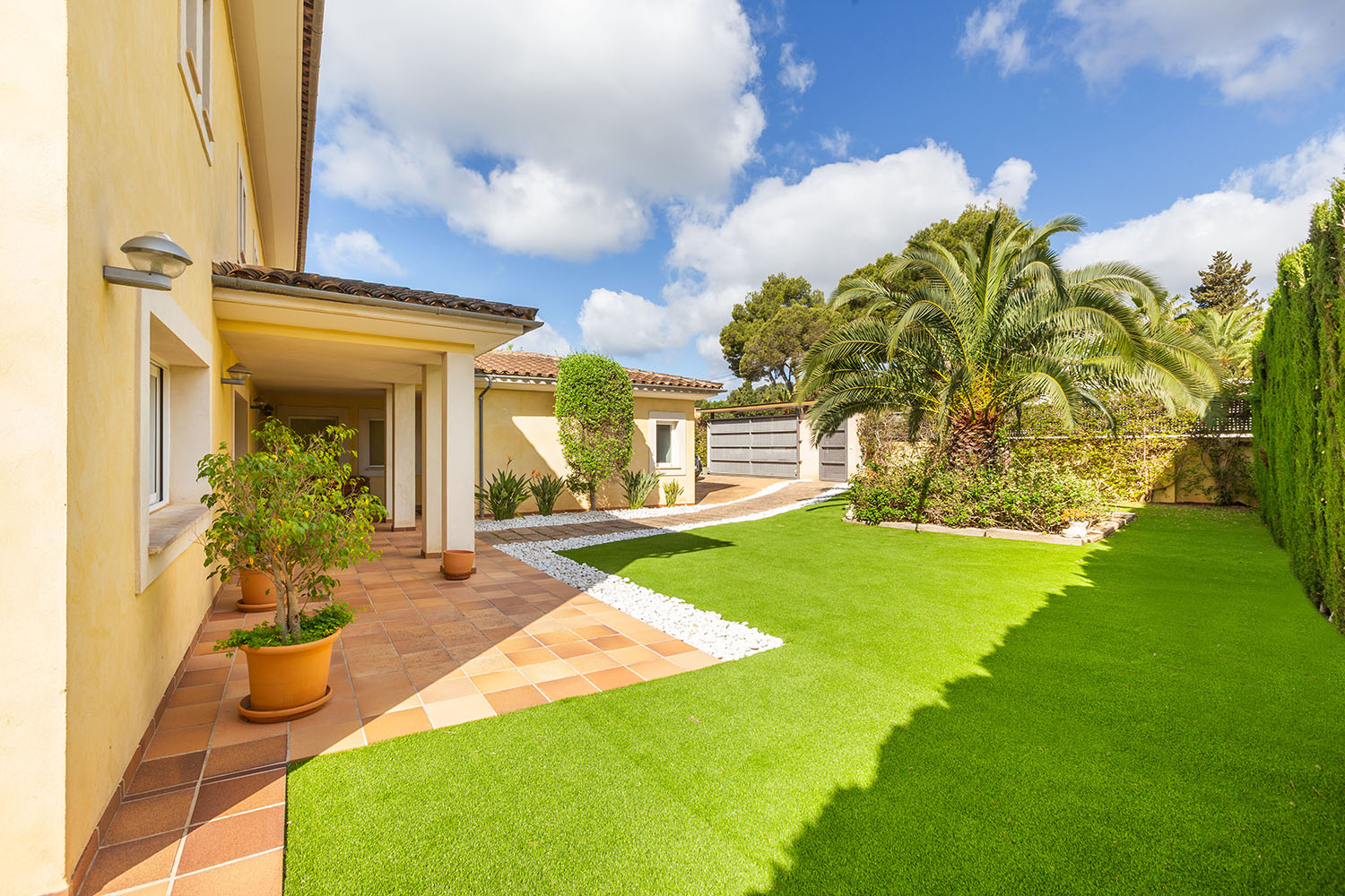 27351-villa-mit-pool-costa-de-la-calma-mallorca-q