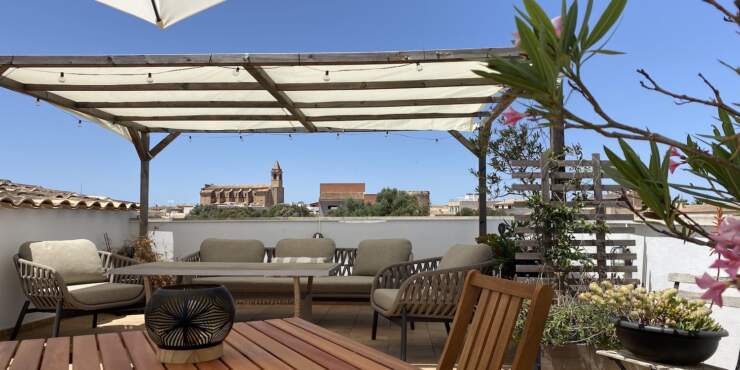 Wunderschöne, lichtdurchflutete Wohnung mit privater Dachterrasse in Santanyi