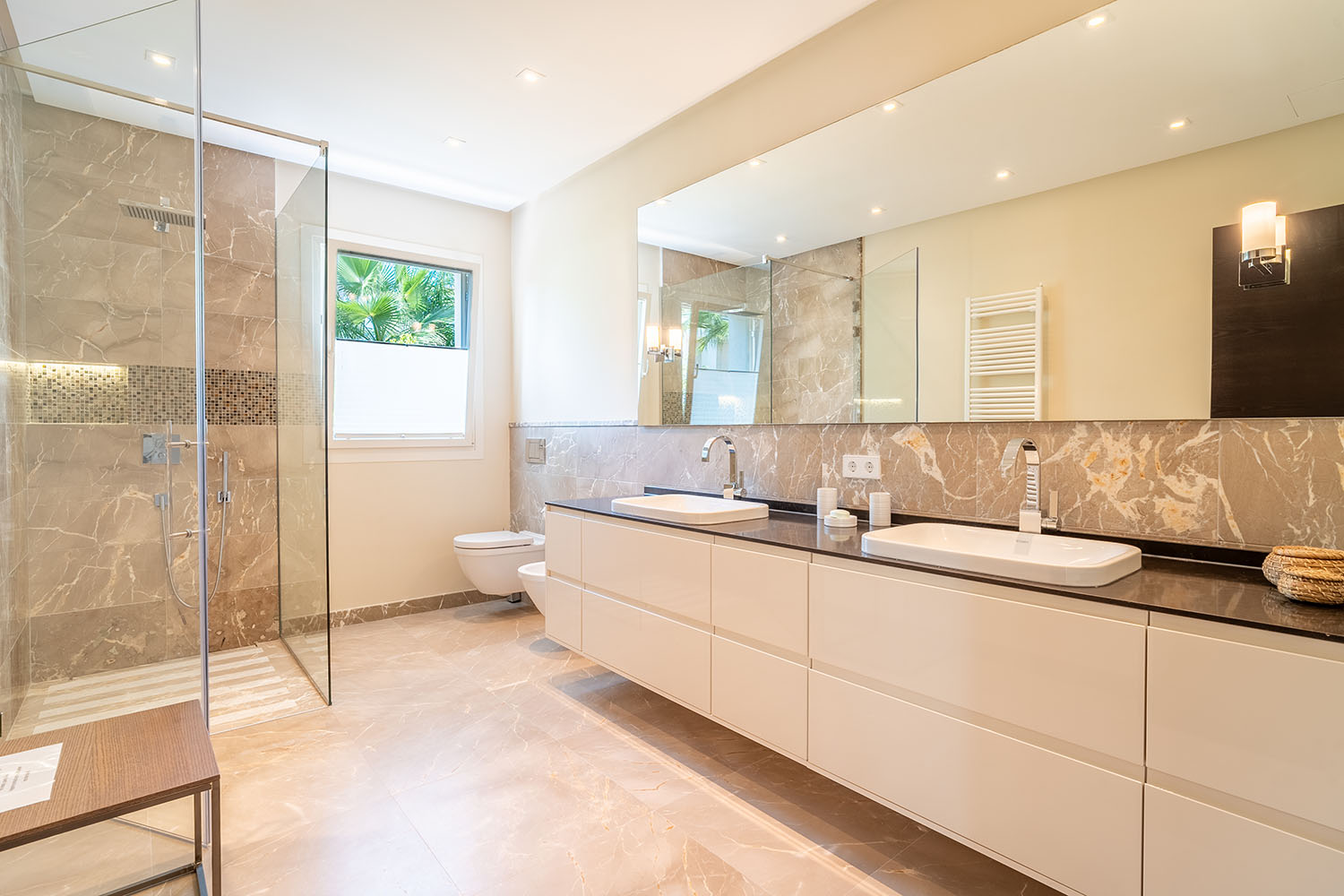 25597-miete-villa-montport-n