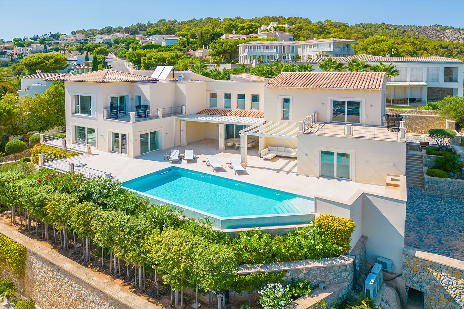 25597-miete-villa-montport-b