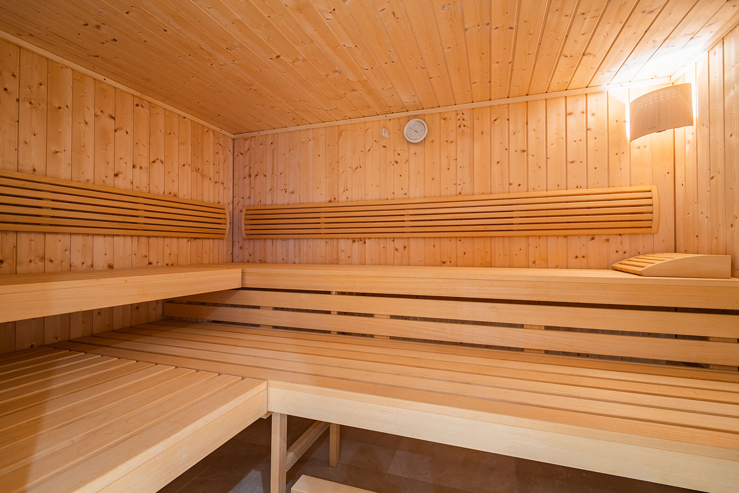 25597-miete-villa-montport-p