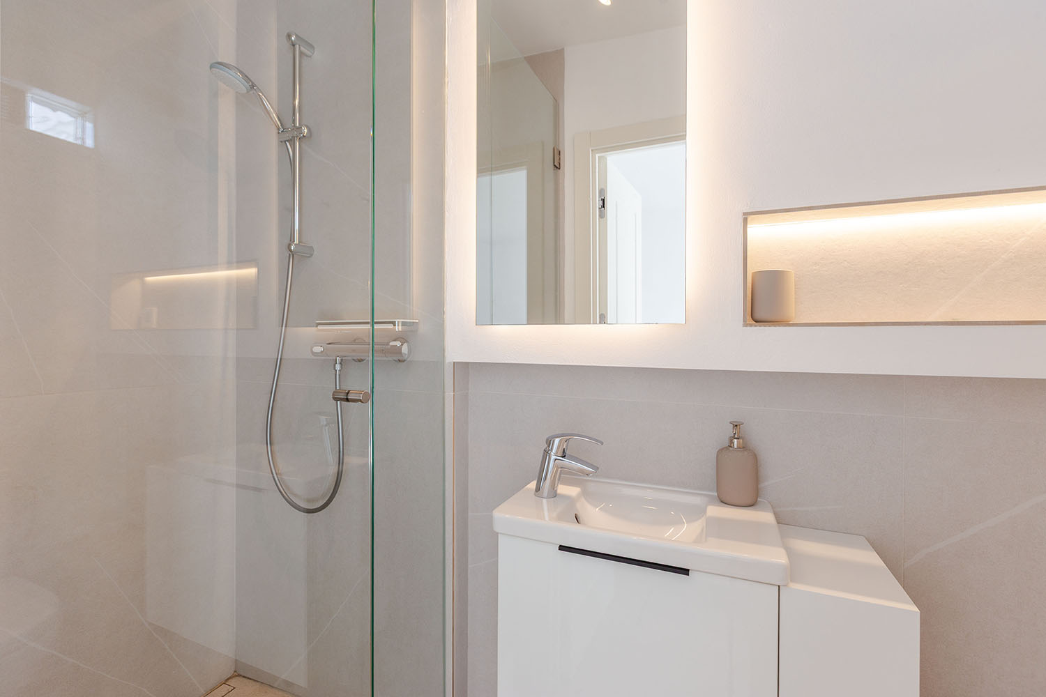 27601-wohnung-modern-kauf-santa-ponsa-o